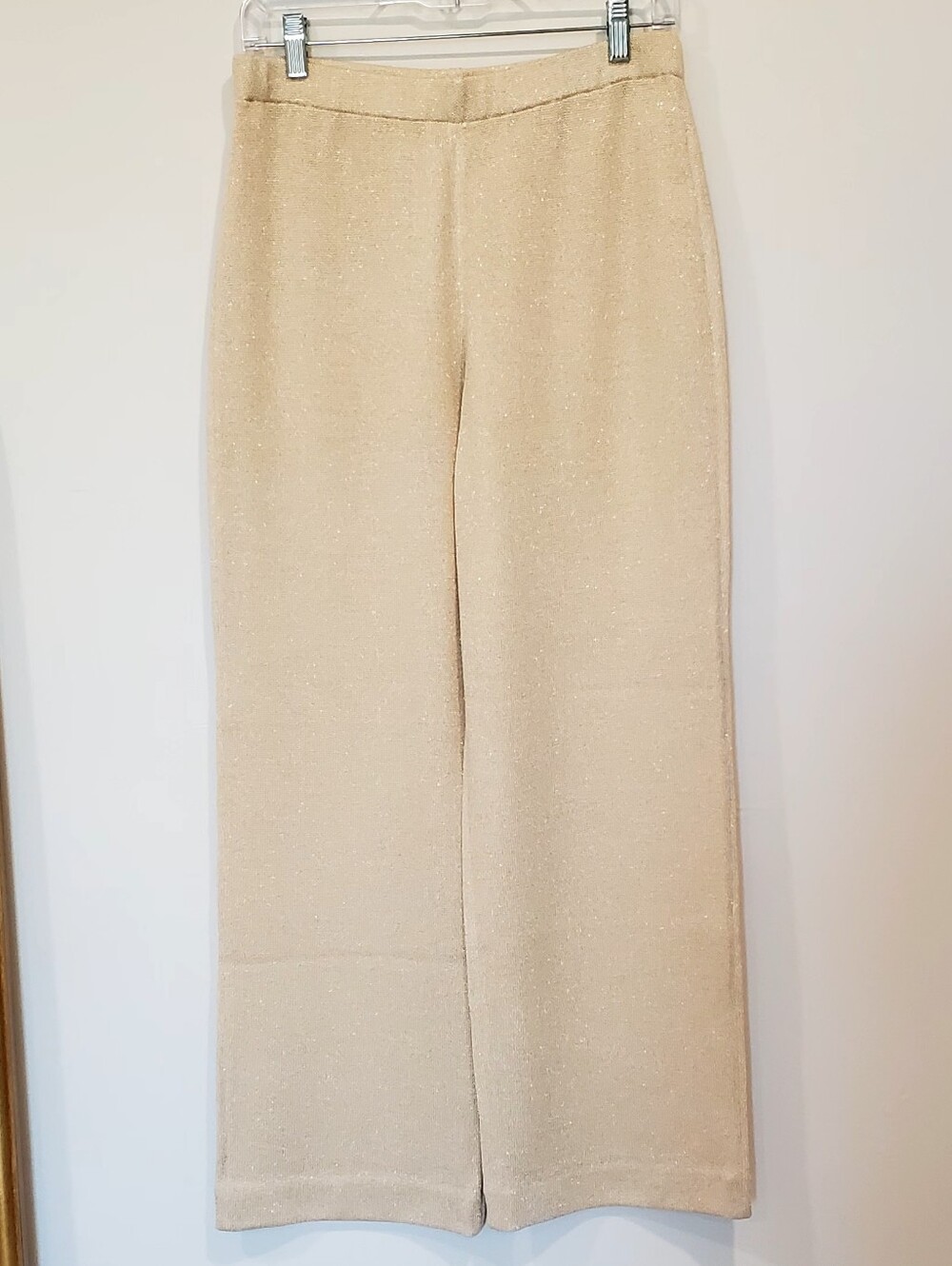 St. John Soft Gold Hue With Subtle Metallic Shimmer Knit Pull-On Pants Wm 6 NWOT